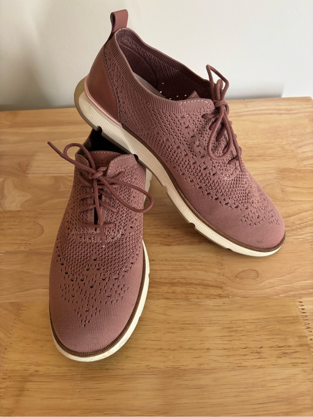 Cole Haan women’s 4.ZERØGRAND Stitchlite Oxfords - size 8